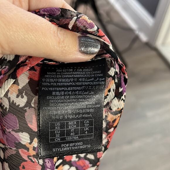 Guess Black and Pink Floral Sheer Sleeveless Blouse Size XS - Picture 8 of 9